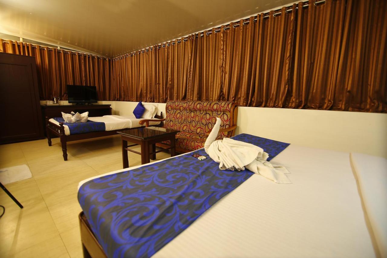 Del-679 Hotel Munnar Exterior photo
